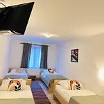 Stovrela Motel *