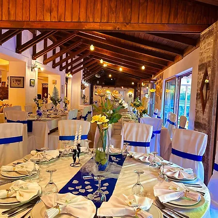 Stovrela モーテル